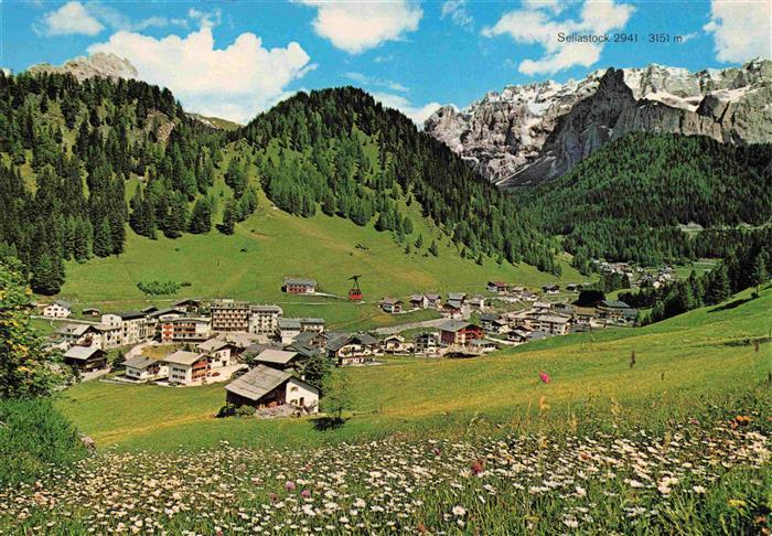 73978883 Wolkenstein Groeden Selva Val Gardena Tyrol du Sud IT Panorama des prairies de montagne