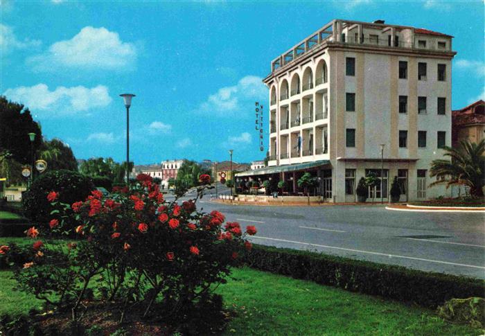 73980009 Desenzano  del Garda IT Lungolago e Hotel Vittorio