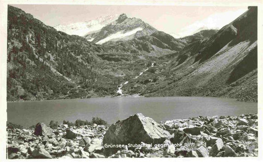 73981332 Gruensee Stubachtal Schwarzendorf Steiermark AT Partie am Bergsee gegen