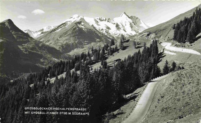 73982269 Grossglockner 3798m Kaernten AT mit Grossglockner Hochalpenstrasse Sued