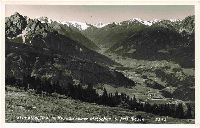 73982280 Stubaital Tirol AT mit Gletscher und Fels Riesen