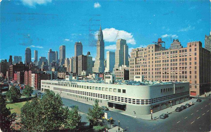 73982763 Manhattan New York USA Skyline showing the new East Side Airlines Term