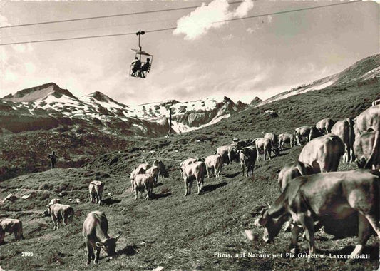 74012512 Sessellift Chairlift Telesiege Kuehe Films auf Naraus Piz Grisch Laaxer