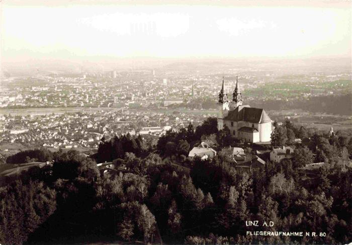 73986324 LINZ DONAU AT Fliegeraufnahme mit Kirche