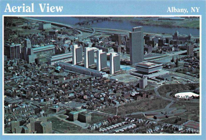 73988730 Albany New York USA L'Empire State Plaza est illustré avec vue sur le Maj