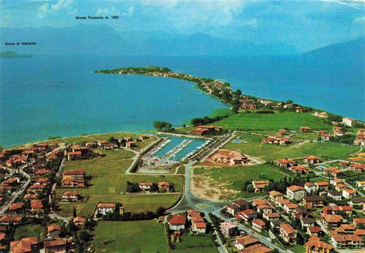 73992106 SIRMIONE Lago di Garda IT Fliegeraufnahme