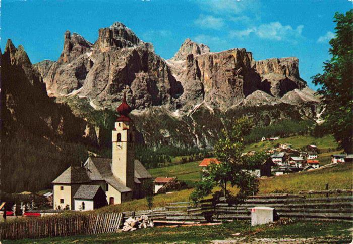 73966314 Dolomiti Dolomites IT Colfosco Gruppo Sella Chiesa