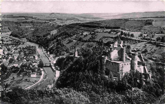 73966562 Vianden Luxembourg Vue generale Le Chateau