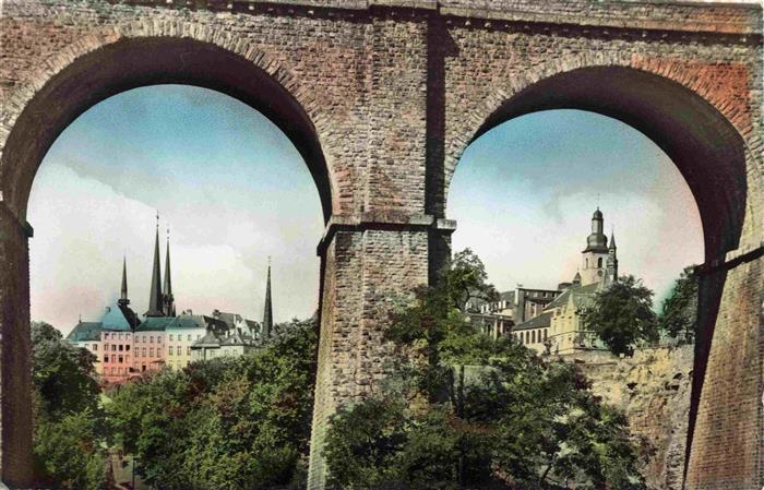 73966565 LUXEMBOURG  Luxemburg La Cathedrale et l'Eglise St Michel