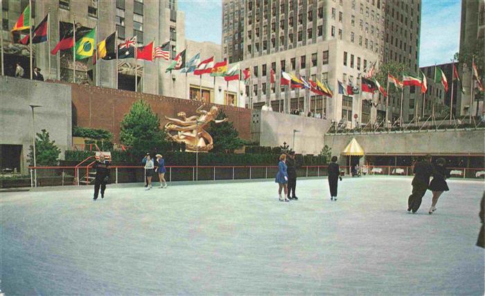 73967490 NEW YORK City USA Rockefeller Plaza Outdoor Skating Pond