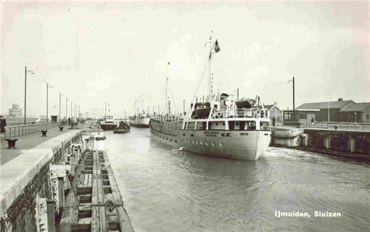 73969697 Ijmuiden Ymuiden NL Ferry écluse de Sluizen