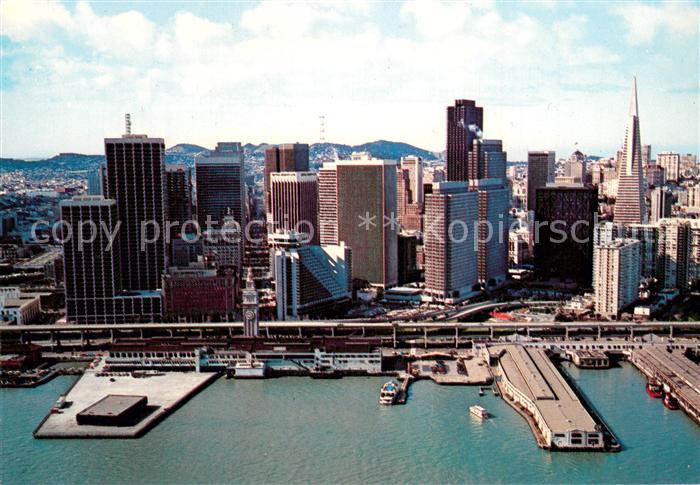 73745166 San Francisco Californie Vue aérienne de l'Embarcadero Center et du front de mer