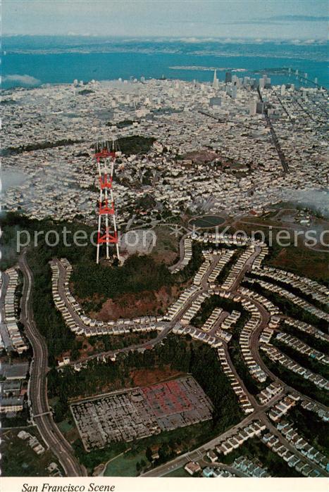 73745847 San Francisco Californie La Transamerica Pyramid vue depuis les airs