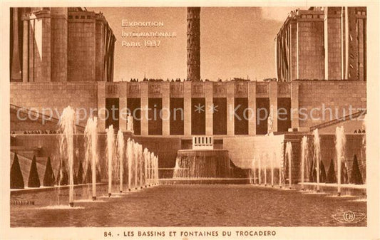 73786618 Exposition Internationale Paris 1937 Les Bassins et Fontaines du Trocad