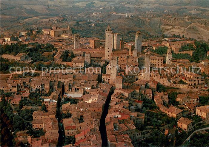 73781607 San Gimignano Toscana IT Panorama dall aereo