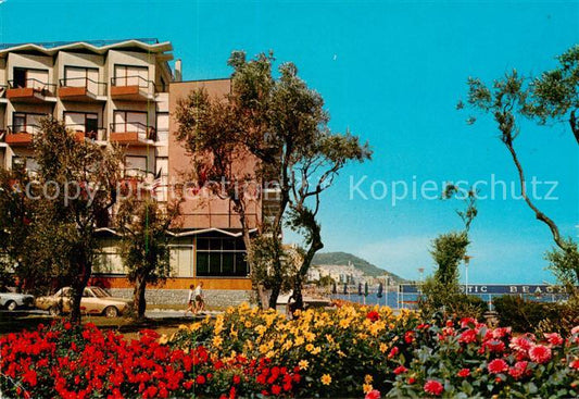 73786938 San Bartolomeo al Mare Liguria IT Lungomare sullo sfondo Cervo Ligure R