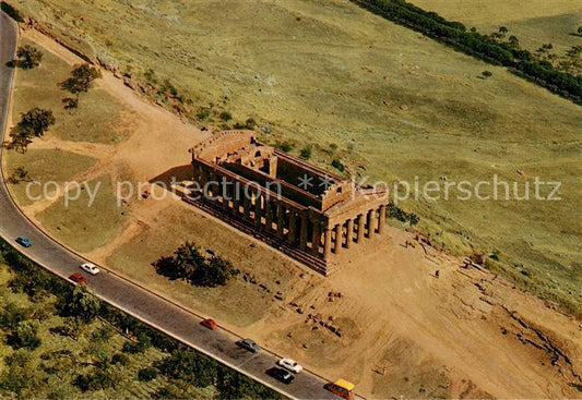 73788253 Agrigento Sicilia IT Tempio della Concordia vista dall aereo