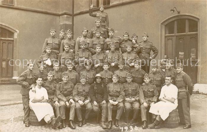 73841357 Militaria Schweiz Soldaten Gruppen foto