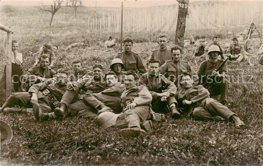 73921529 Militaria Schweiz Soldaten Gruppenfoto