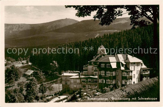 73809020 Brueckenberg Krummhuebel Riesengebirge PL Panorama mit Schneekoppe