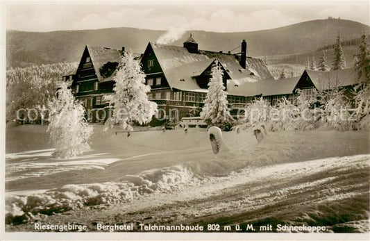 73809140 Riesengebirge Krkonose Karkonosze Berghotel Teichmannbaude mit Schneeko