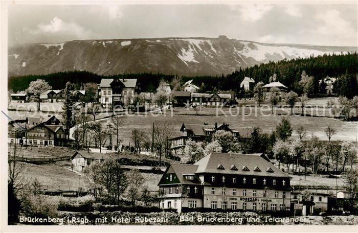 73809184 Brueckenberg Krummhuebel Riesengebirge PL mit Hotel Ruebezahl und Teich