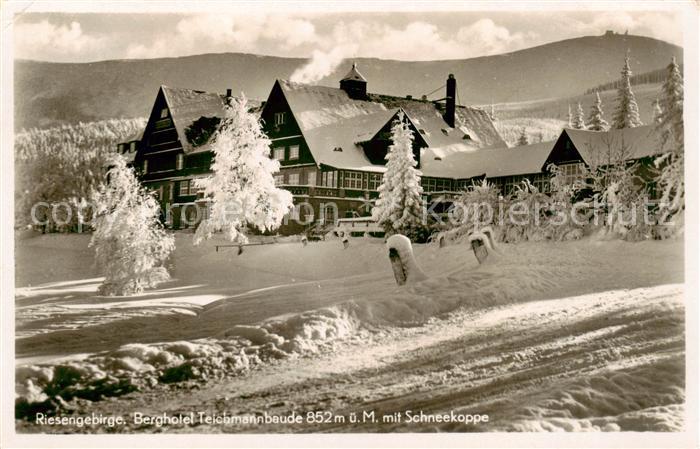 73809546 Riesengebirge Krkonose Karkonosze Berghotel Teichmannbaude mit Schneeko