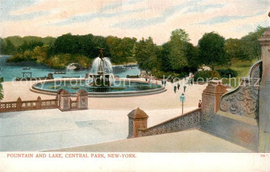 73812217 New York City Fountain and Lake Central Park