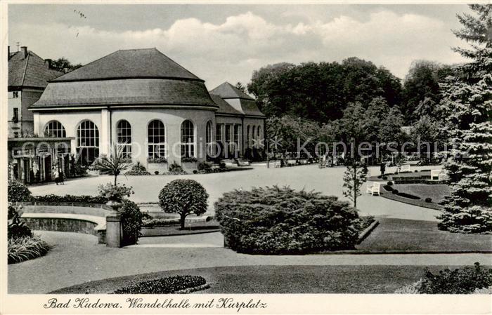 73816895 Bad Kudowa Kudowa-Zdroj Niederschlesien PL Wandelhalle mit Kurplatz