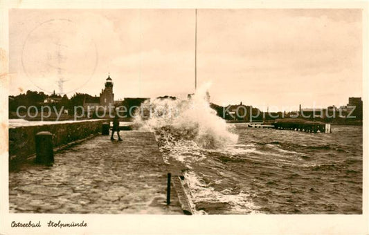 73817432 Stolpmuende Ustka Ostseebad Pommern PL Sturmflut