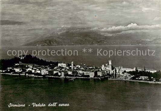 73817695 Sirmione Lago di Garda Veduta dall'aereo