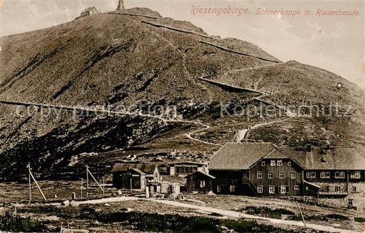 73818333 Riesengebirge Krkonose Karkonosze Schneekoppe mit Riesenbaude