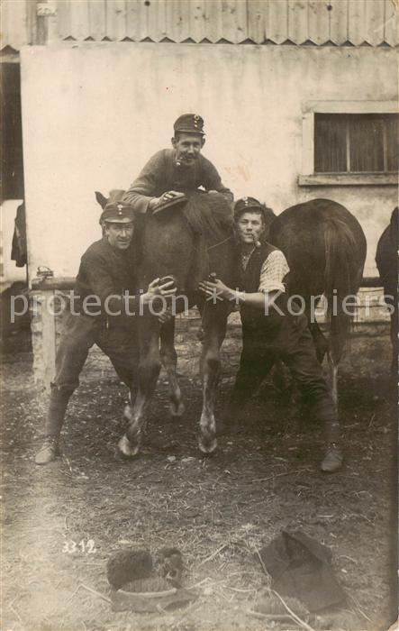 73897956 Militaria Schweiz Soldaten Pferd Pfeife