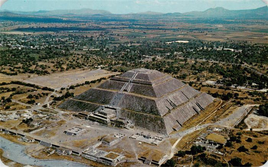 73880353 San Juan Teotihuacan MX Pyramid of the Sun Fliegeraufnahme