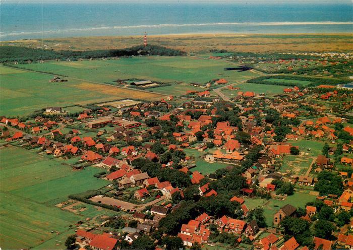 73881627 Ameland NL Gezicht op Hollum en vuurtoren Fliegeraufnahme