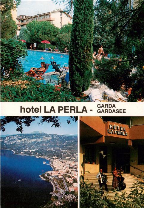 73887891 Garda Lago di Garda Hotel La Perla Schwimmbad Panorama Eingang