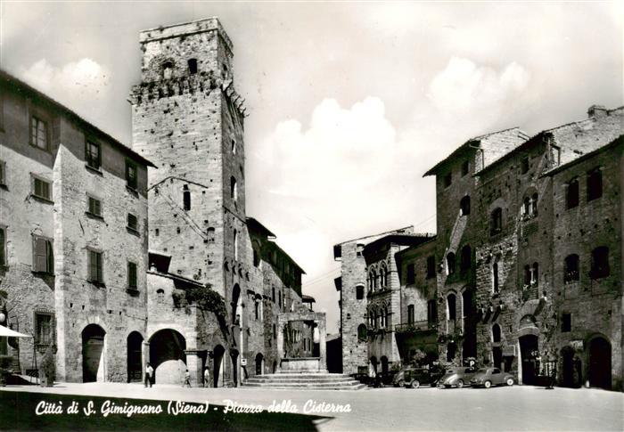 73914528 San Gimignano Toscana IT Piazza della Cisterna